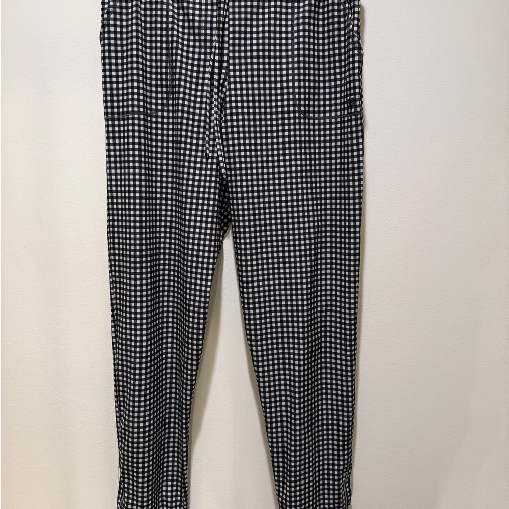 Albion Women Gingham Jet set jogger Pants- Tall length